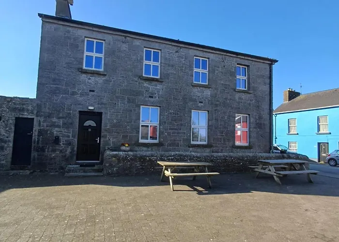 Clonbur House - One Bedroom Apartment