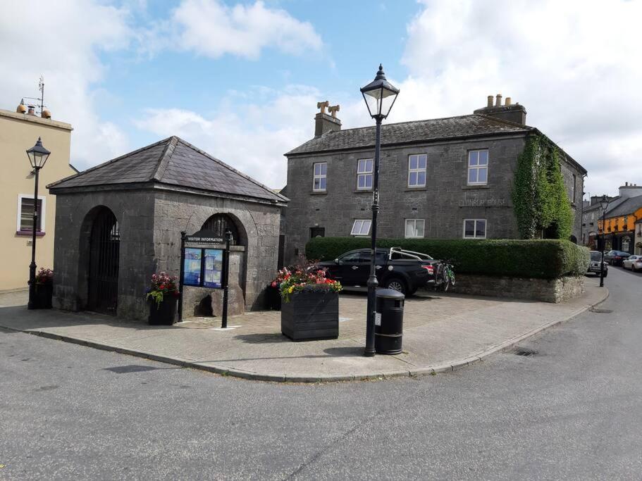 Clonbur House - One Bedroom Appartamento Galway